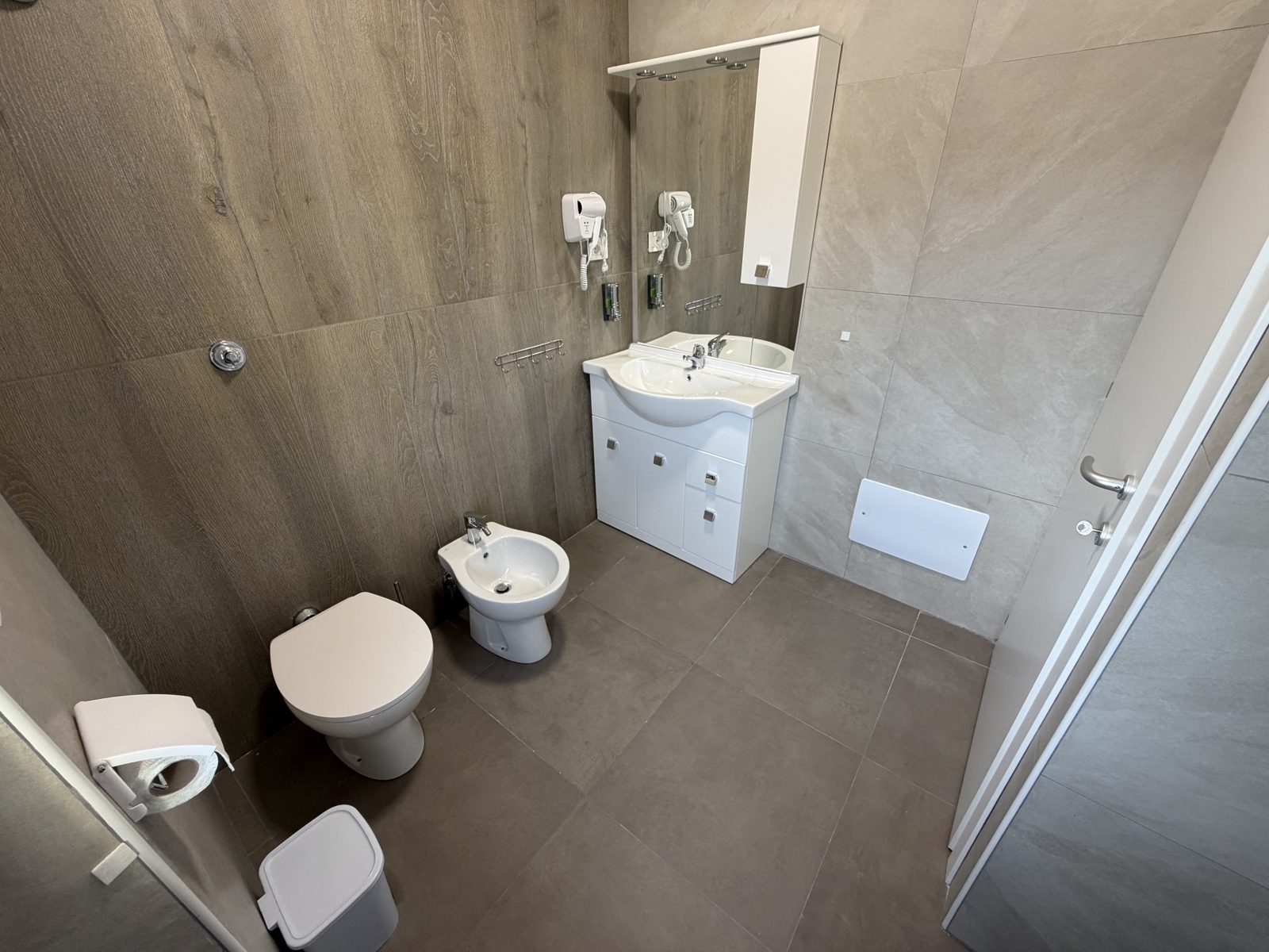 Bagno privato con doccia